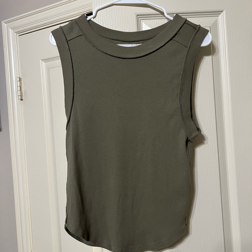 We the Free Sleeveless Olive Green Crewneck Tank Top XL